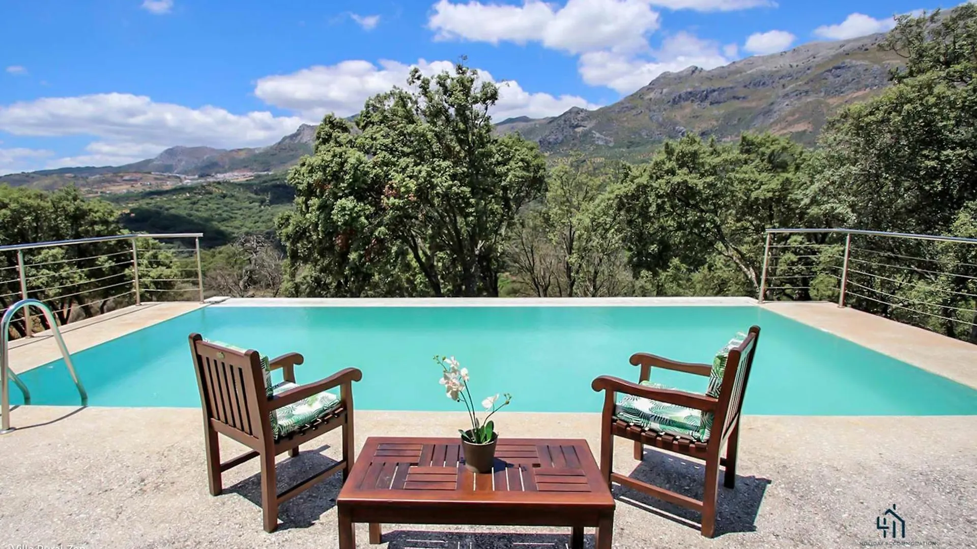 Living4Malaga Villas Rurales Grazalema Benadalid